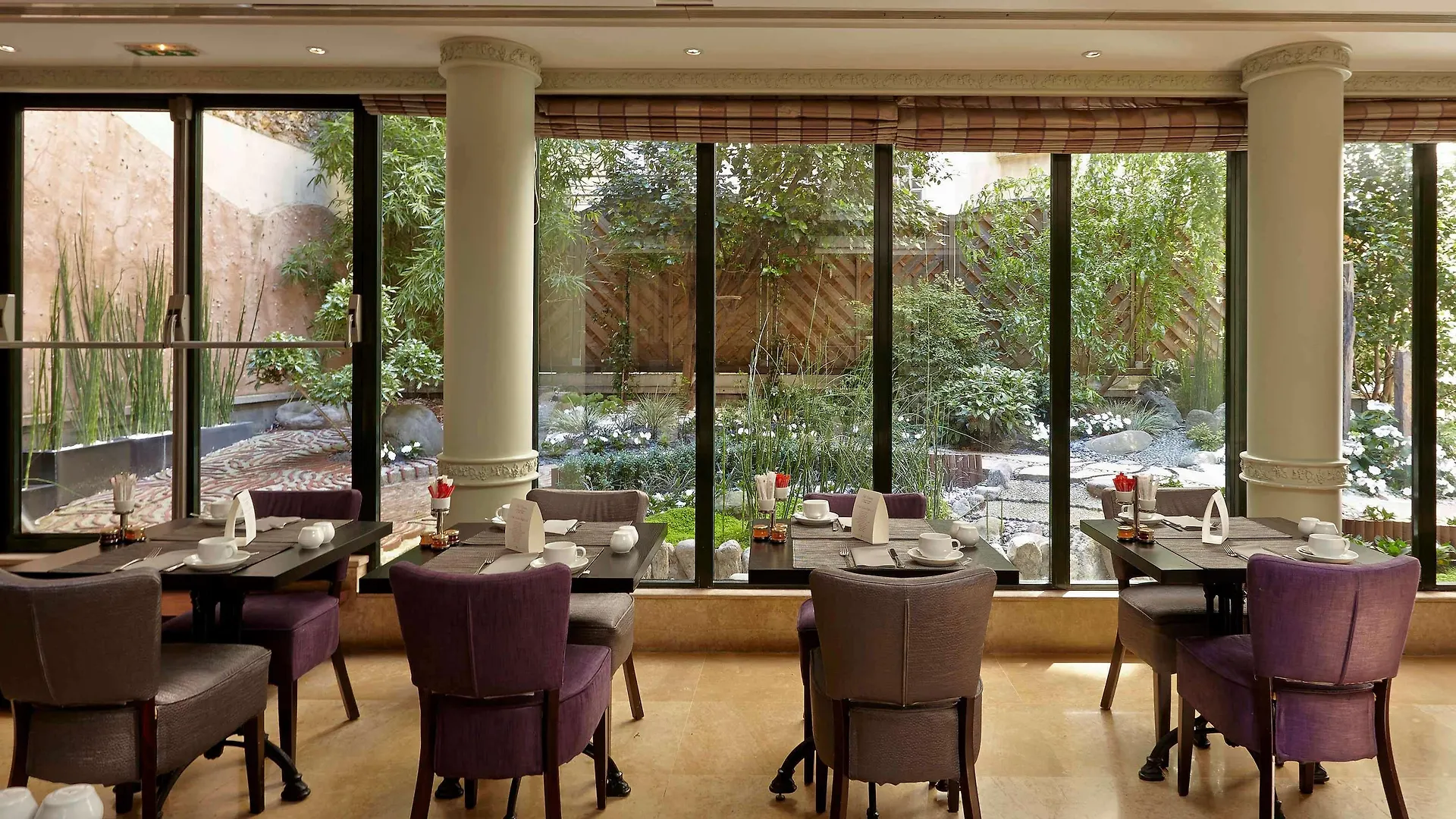 Hotel Pont Royal פריז