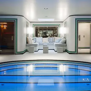 Hotel Eiffel Blomet, París