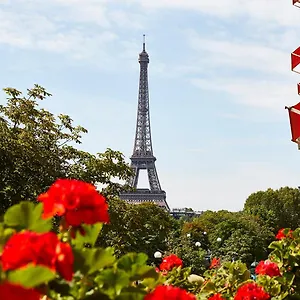 Ξενοδοχείο Plaza Athenee - Dorchester Collection, Παρίσι