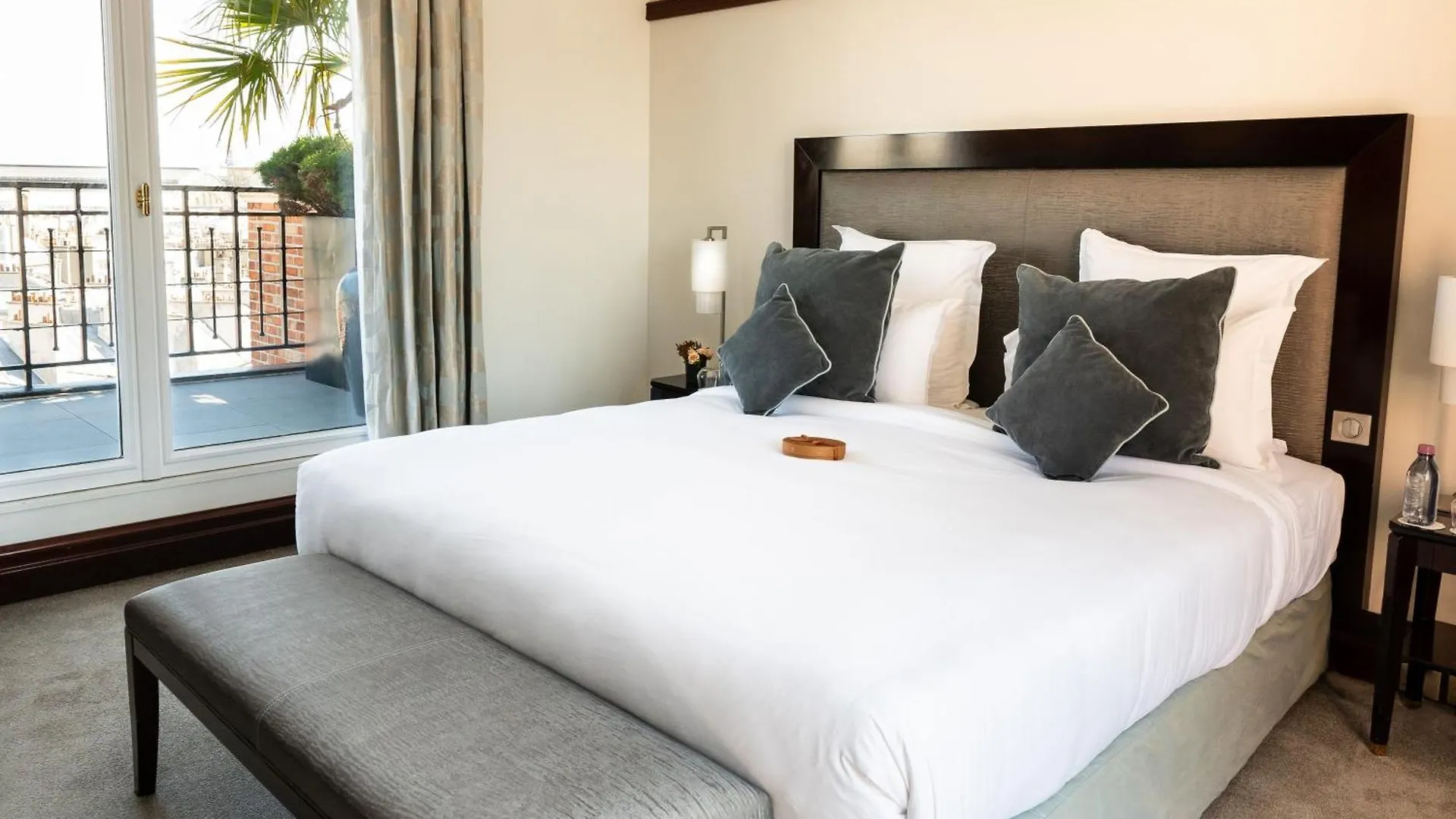 Hotel Pont Royal Paris 5*,