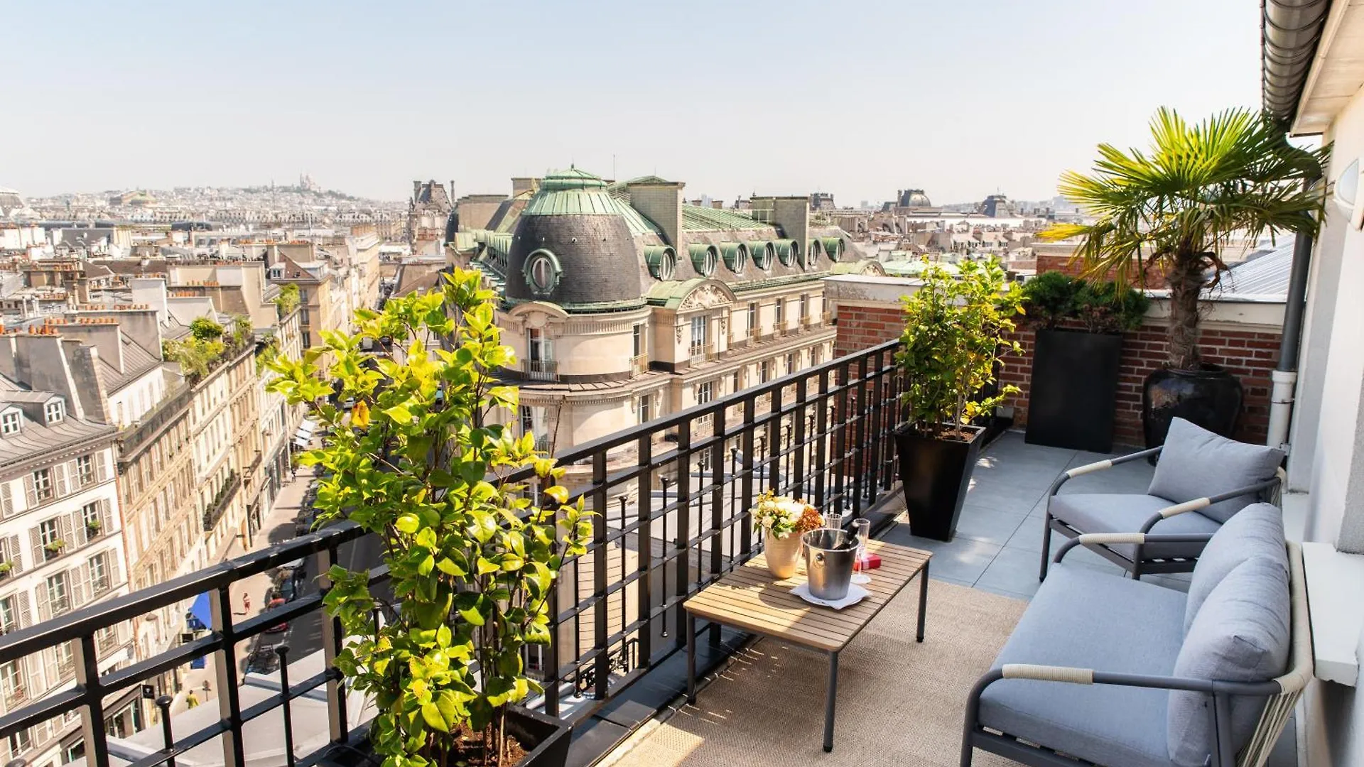 Hôtel Pont Royal Paris Fransa