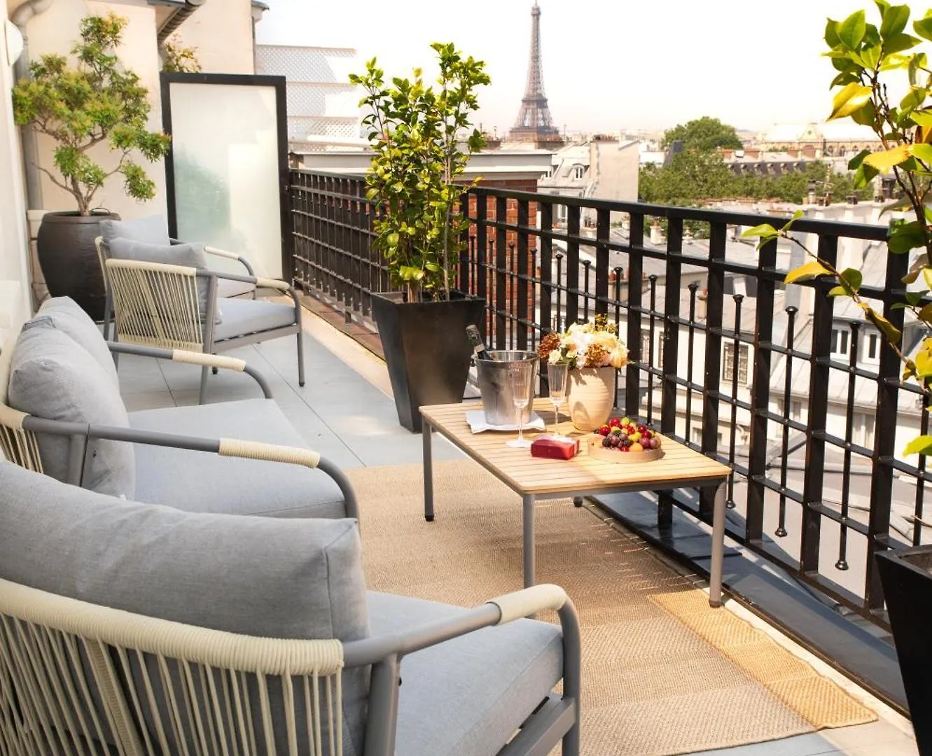 Hôtel Pont Royal Paris Otel