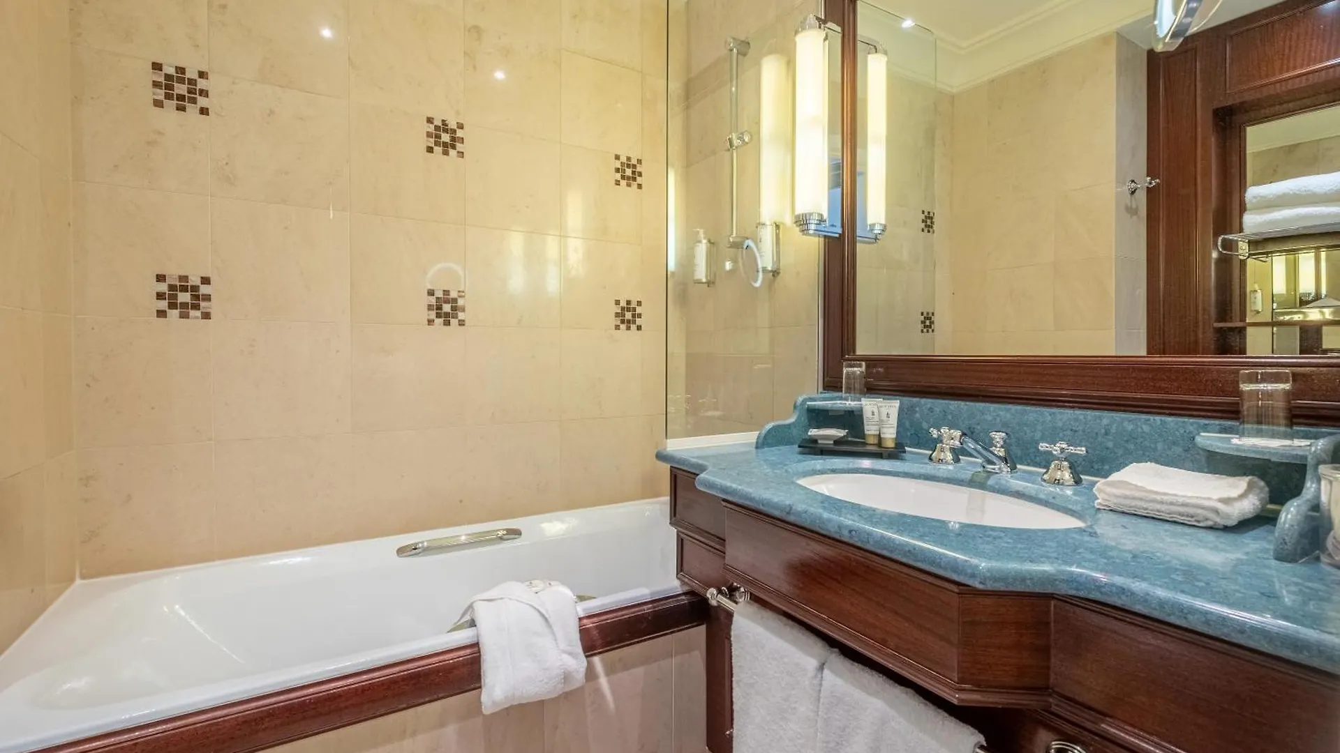 Hotel Pont Royal Paris